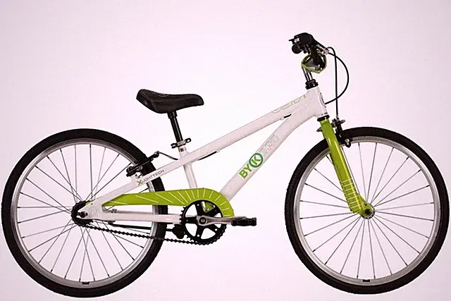 ByK E-450 Boys Ninja Green, 20" Kids Bicycle - Age 6-9, ONLY 18.6 LBS